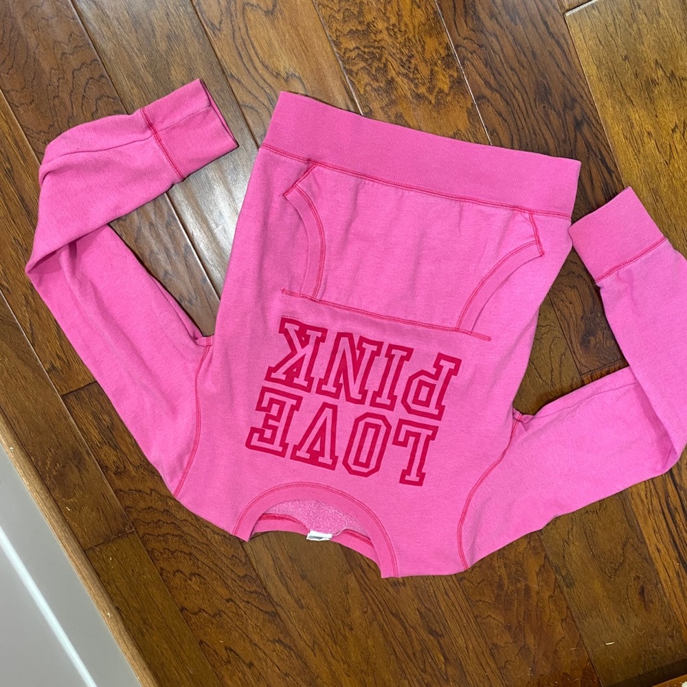 VS Pink sweatshirt